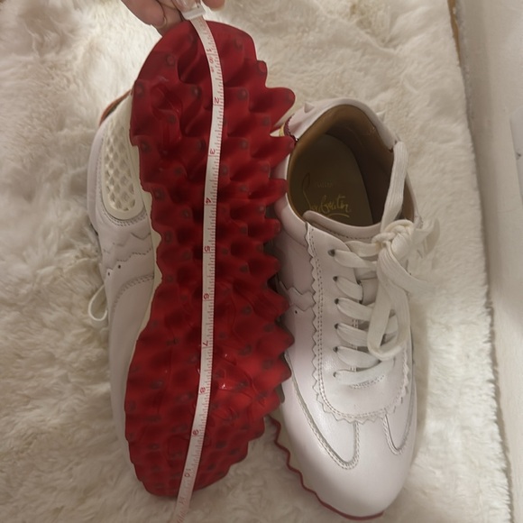 Stylish sneakers 😍👌 - Picture 7 of 11